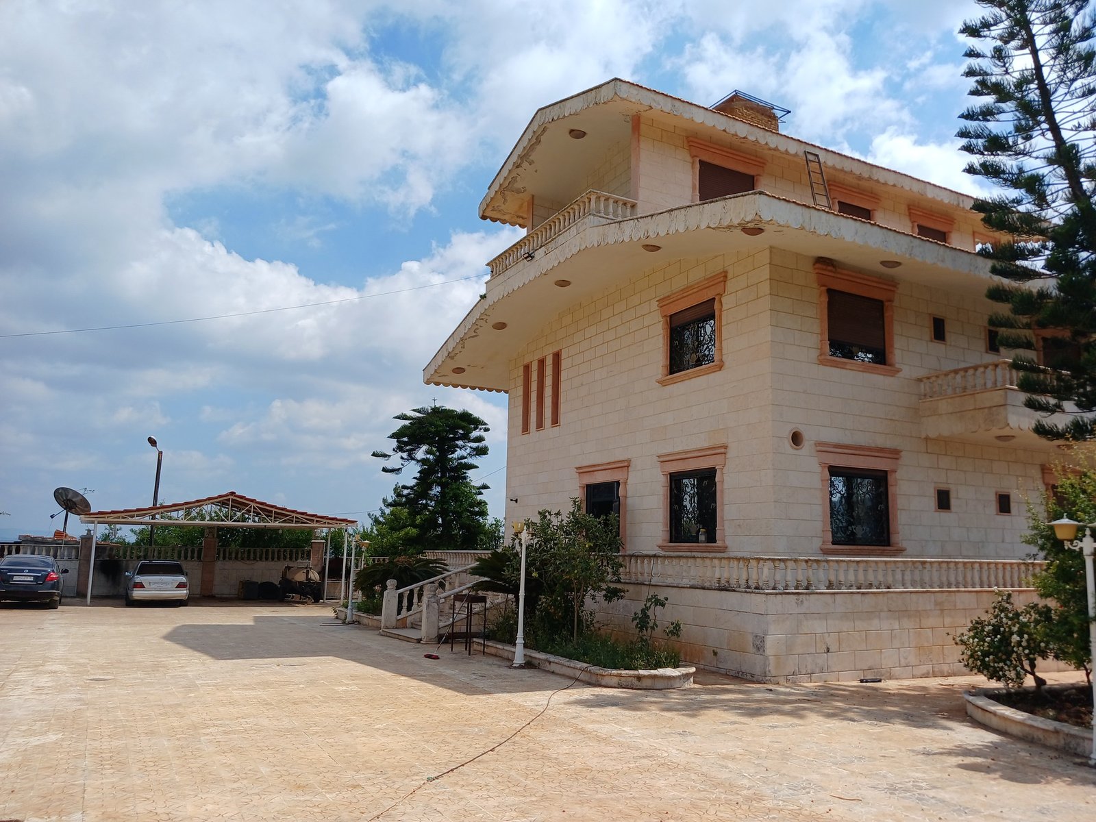 499887597_1077686854409701_22728867579941134_n