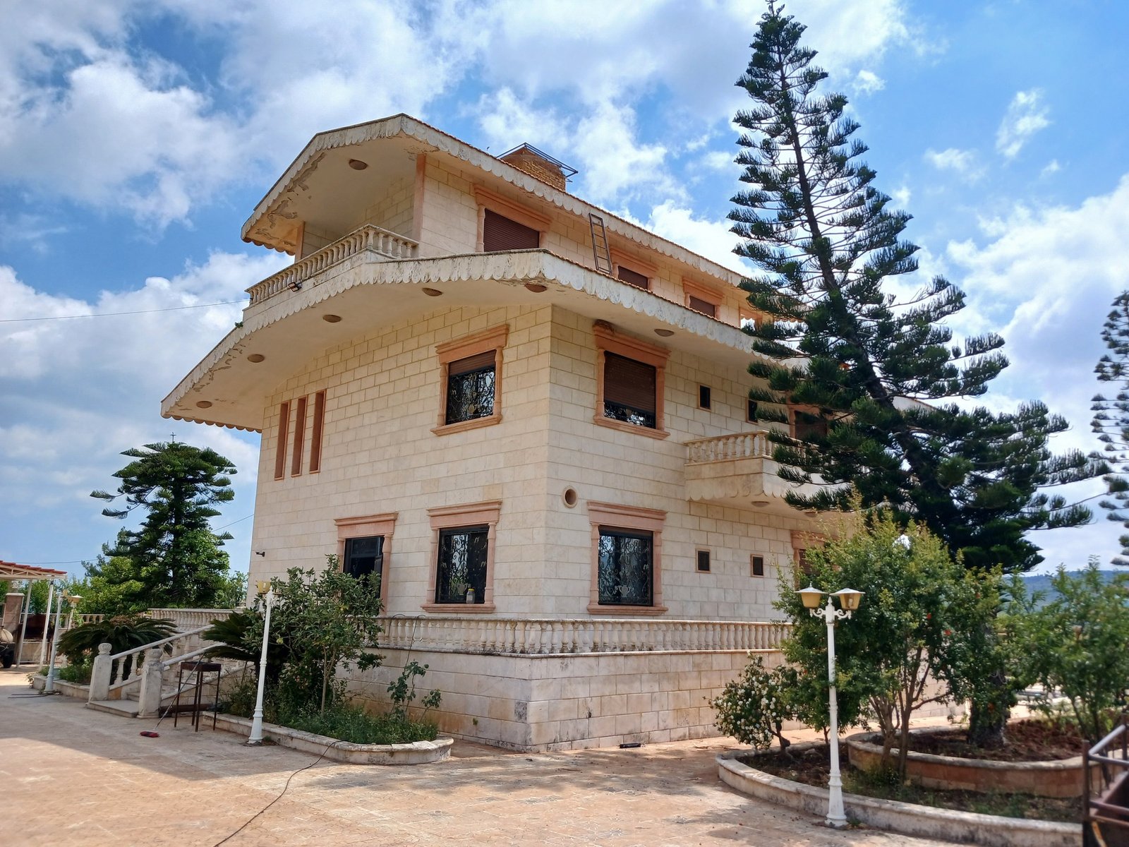 500276631_1077686804409706_4416944612064257597_n