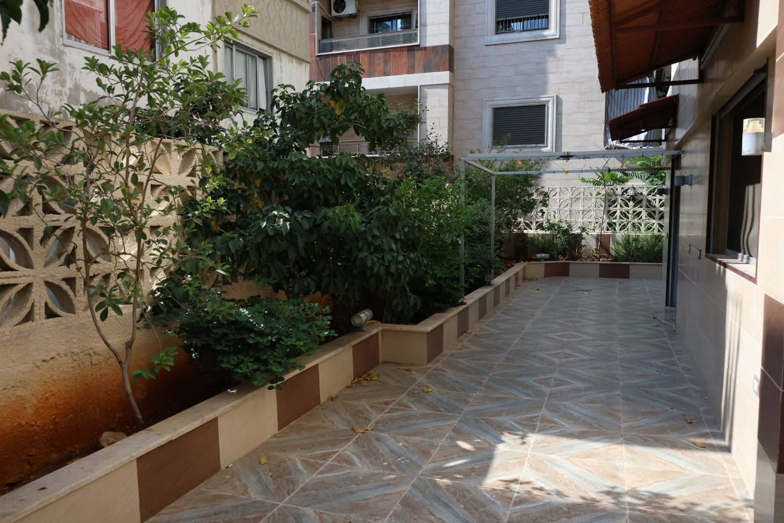 518246357_740707375379239_1594561677394869778_n