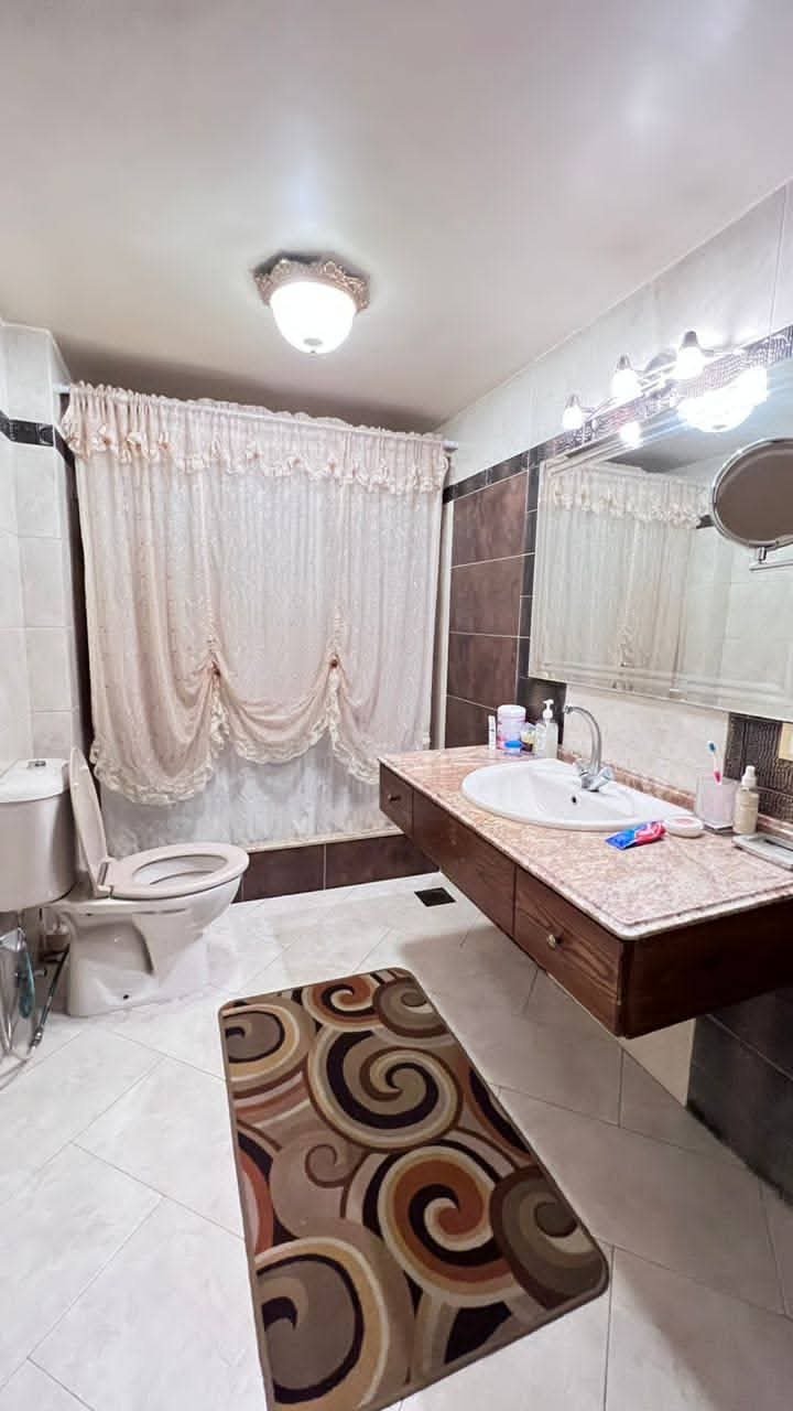 ee88715f-c2f5-4050-8863-94c0bfb1b458